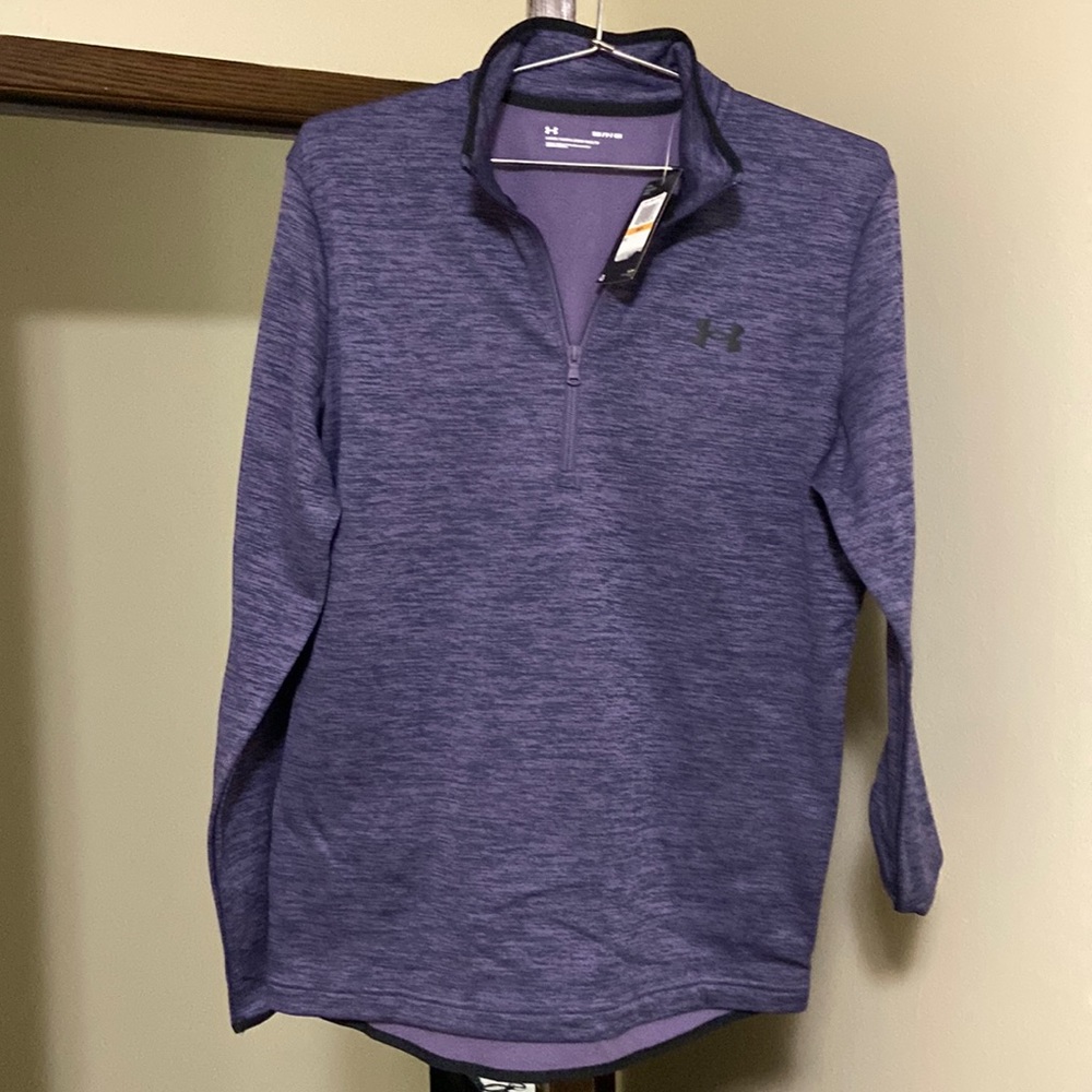 Under Armour woman’s long sleeve Light performance sweater